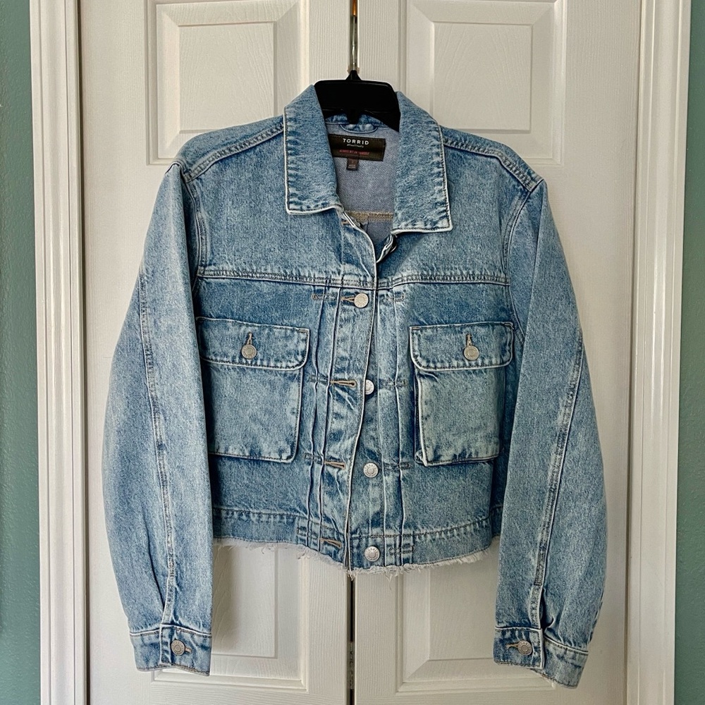 Torrid Rigid Denim Vintage Pleated Trucker Jacket